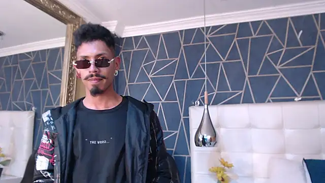 Snapshot of NoaahTylor chatting on 02.24.26 NoaahTylor online show from 02.24.26