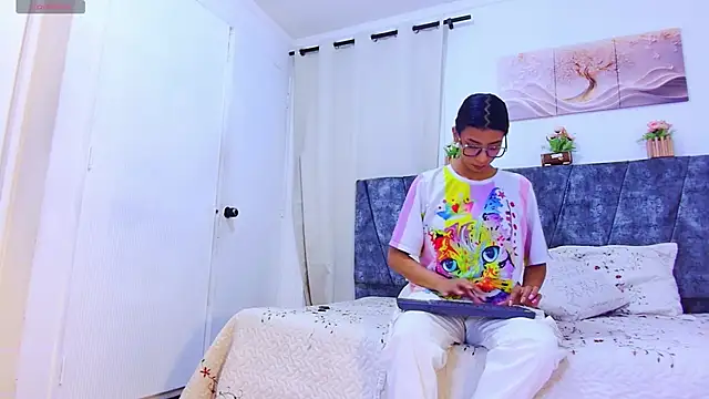 MelanyStone  online show from 04.16.26