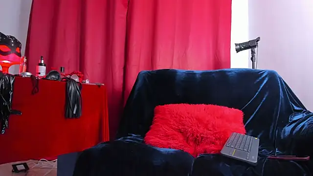 lilyruso online show from 05.25.26