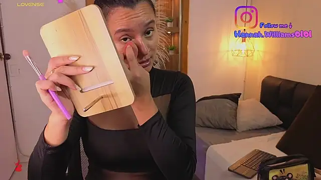 Snapshot of Hanna_Williams__ chatting on 02.27.26 Hanna Williams online show from 02.27.26