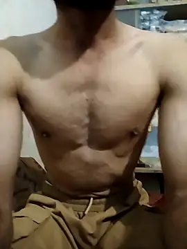 Snapshot of Beinghorny83 chatting on 02.27.26 Beinghorny83 online show from 02.27.26