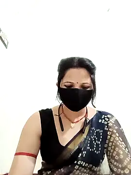 karishma Bhabhi online show from 04.18.26
