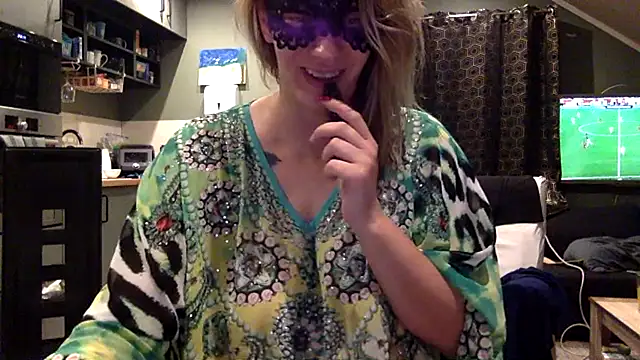 Snapshot of czarnula8 chatting on 06.27.26 czarnula8 online show from 06.27.26