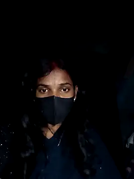 Snapshot of Desi_Couple_P chatting on 02.19.26 Desi Couple P online show from 02.19.26