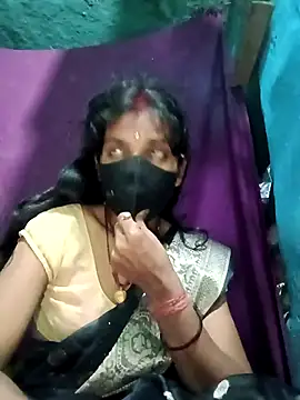 Snapshot of Desi_Couple_P chatting on 02.20.26 Desi Couple P online show from 02.20.26