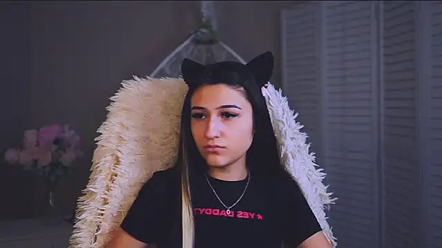 Snapshot of TerezaRobinson chatting on 02.26.26 TerezaRobinson online show from 02.26.26