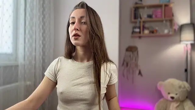 Snapshot of _JaneMoon_ chatting on 04.16.26 JaneMoon online show from 04.16.26