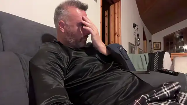 marcovik1 online show from 03.18.26