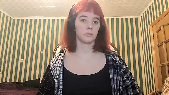 Snapshot of Remyelza chatting on 02.12.26 Remyelza online show from 02.12.26