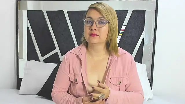 DariaLuca online show from 03.21.26