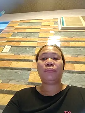 Snapshot of squirtshantal chatting on 10.28.25 squirtshantal online show from 10.28.25