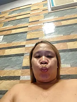 squirtshantal online show from 04.18.26