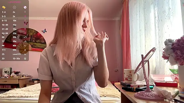Snapshot of MelissaZaria chatting on 07.18.26 MelissaZaria online show from 07.18.26
