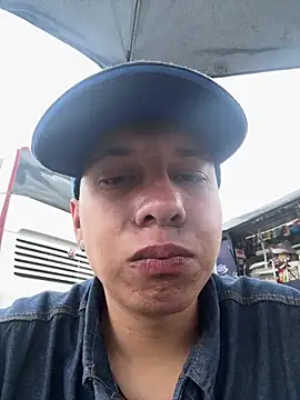 Snapshot of Jhony_rayder chatting on 02.14.26 Jhony rayder online show from 02.14.26