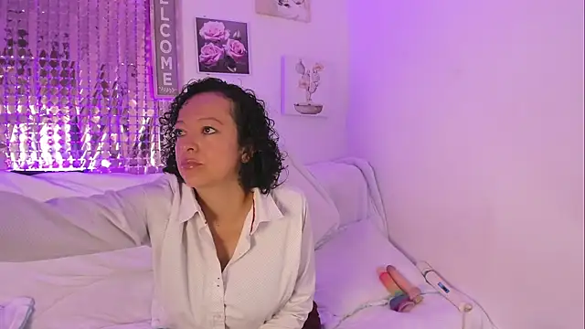 AdeleNasty online show from 02.28.26