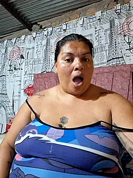 Juli Powl online show from 04.08.26