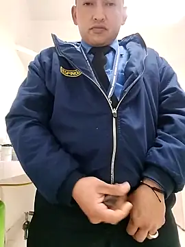 Hachi28 online show from 04.22.26