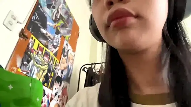 Snapshot of GloryKulikowski chatting on 02.24.26 GloryKulikowski online show from 02.24.26