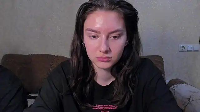 Snapshot of love_lina_muuur chatting on 02.22.26 love lina muuur online show from 02.22.26