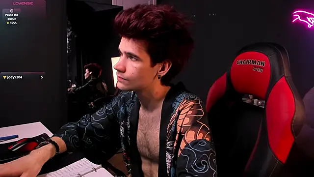 Snapshot of trevor_dreams chatting on 02.24.26 trevor dreams online show from 02.24.26