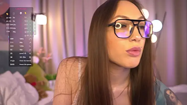 Snapshot of Alicia_Wood chatting on 02.17.26 Alicia Wood online show from 02.17.26