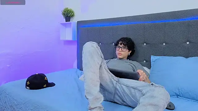 Ale cuzz online show from 02.14.26