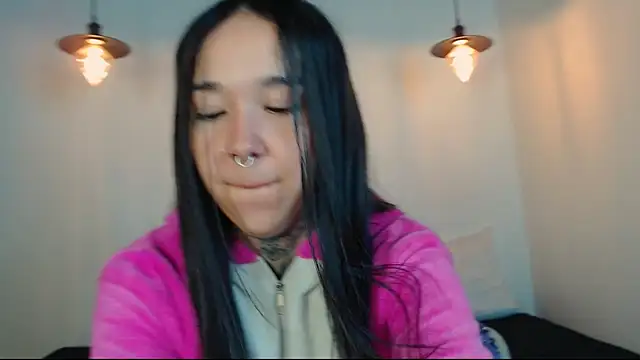 Snapshot of alien_eyes09 chatting on 02.19.26 alien eyes09 online show from 02.19.26