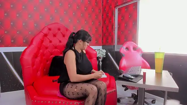 Lawuaifu11 online show from 02.26.26