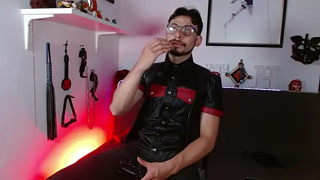 Thom sam  online show from 03.08.26