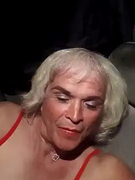 Snapshot of dustbunny64 chatting on 03.22.26 dustbunny64 online show from 03.22.26