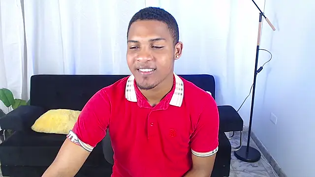 MaxCum18  online show from 02.16.26