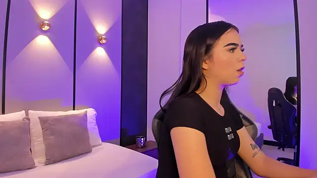 Snapshot of ariadna_boneville chatting on 02.27.26 ariadna boneville online show from 02.27.26