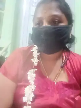 Snapshot of tamilkaviya431 chatting on 07.05.26 tamilkaviya431 online show from 07.05.26