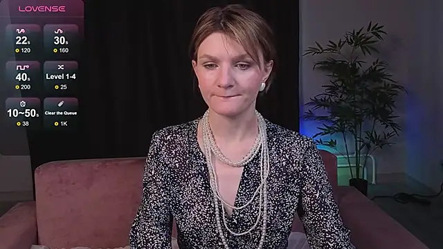 Snapshot of BjorkLight chatting on 03.03.26 BjorkLight online show from 03.03.26