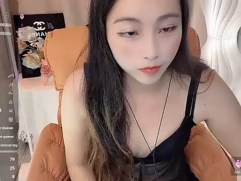 Snapshot of Lydia-668 chatting on 02.14.26 Lydia-668 online show from 02.14.26