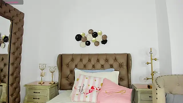 pinkmoon30 online show from 03.12.26