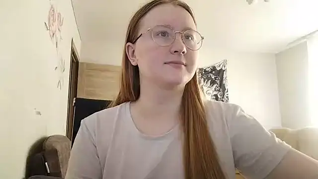 AnikaLipps online show from 05.04.26