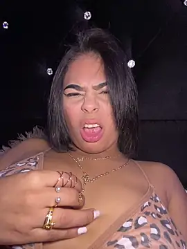 Snapshot of Valentina_Diaz15 chatting on 02.27.26 Valentina Diaz15 online show from 02.27.26