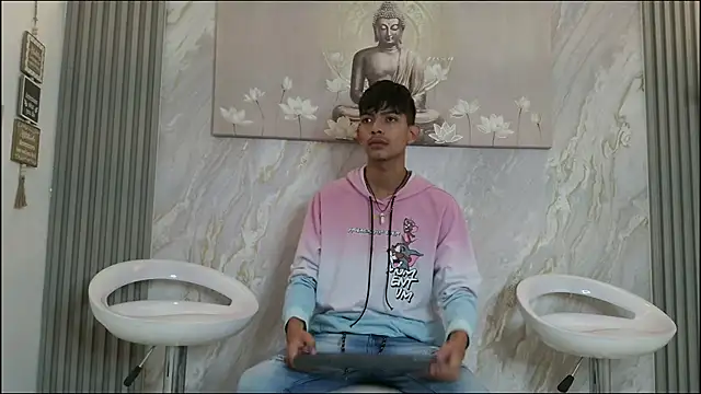 KITTY BOSH online show from 04.07.26