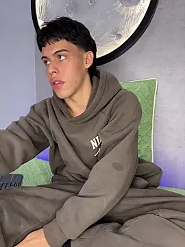 Lucian-greyy online show from 02.15.26