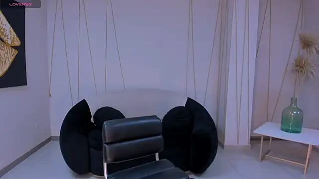 CarolineEvans x online show from 02.20.26