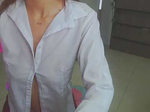 Snapshot of Mis_Cersi chatting on 02.15.26 Mis Cersi online show from 02.15.26