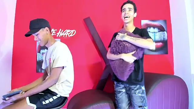 GREEN BOYS online show from 03.13.26