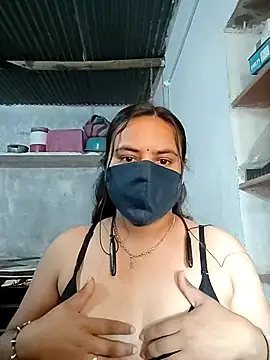 taniya0 online show from 02.20.26