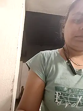 taniya0 online show from 04.10.26