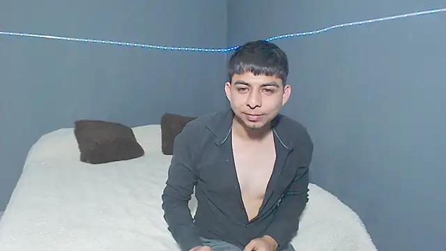 Snapshot of polloCol4U chatting on 02.28.26 polloCol4U online show from 02.28.26