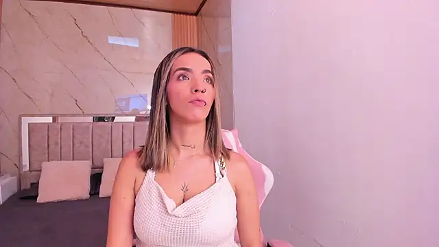 your whore Salome online show from 03.26.26