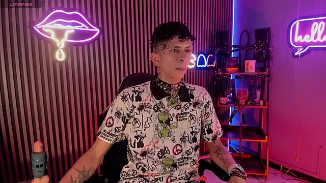 Maximoking26 online show from 04.10.26