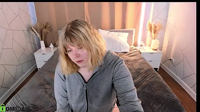 Snapshot of luna_c0ra chatting on 03.07.26 luna c0ra online show from 03.07.26