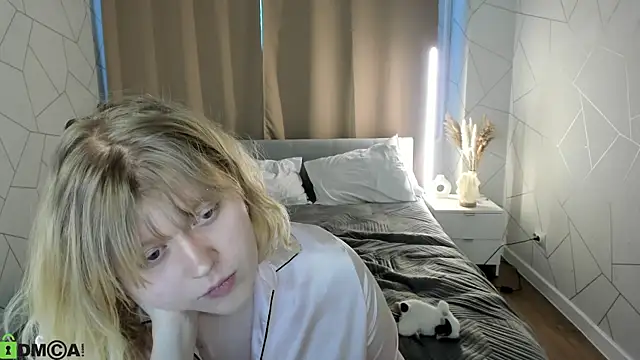 Snapshot of luna_c0ra chatting on 03.20.26 luna c0ra online show from 03.20.26